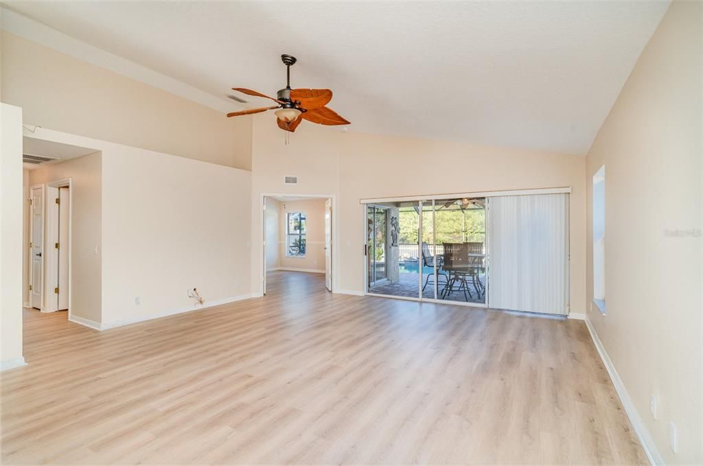 待售: $400,000 (3 贝兹, 2 浴室, 1656 平方英尺)