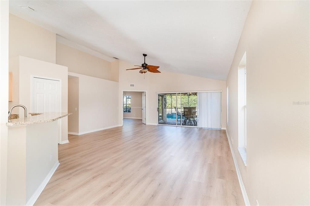 待售: $400,000 (3 贝兹, 2 浴室, 1656 平方英尺)