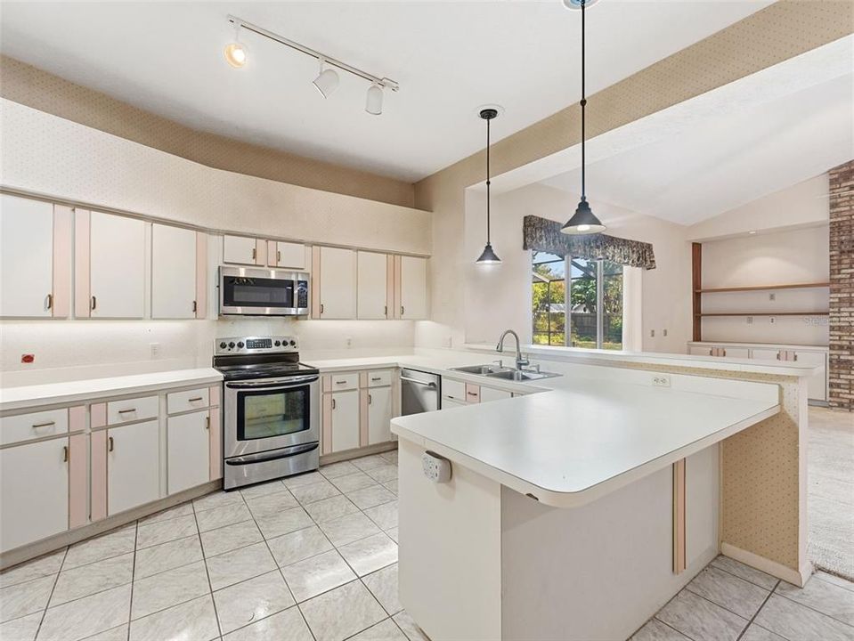 En Venta: $525,000 (3 camas, 3 baños, 2848 Pies cuadrados)