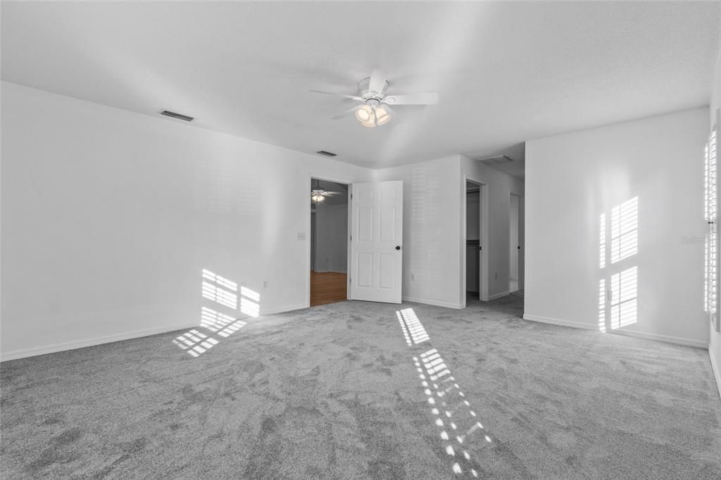 待售: $325,000 (3 贝兹, 2 浴室, 1717 平方英尺)