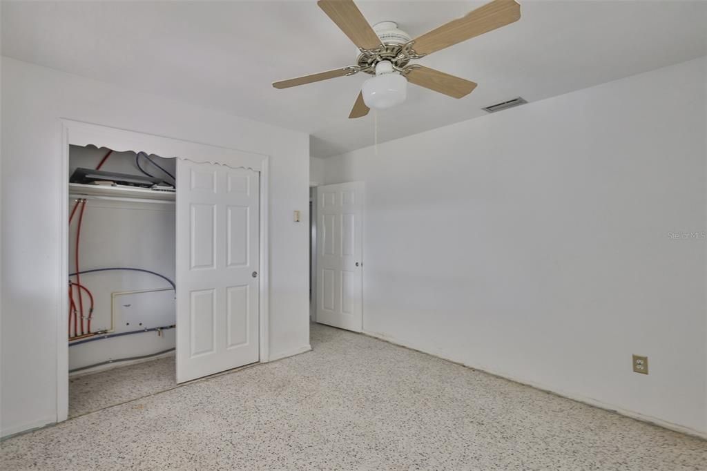 For Sale: $849,000 (3 beds, 2 baths, 1737 Square Feet)