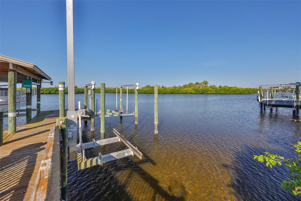 For Sale: $849,000 (3 beds, 2 baths, 1737 Square Feet)