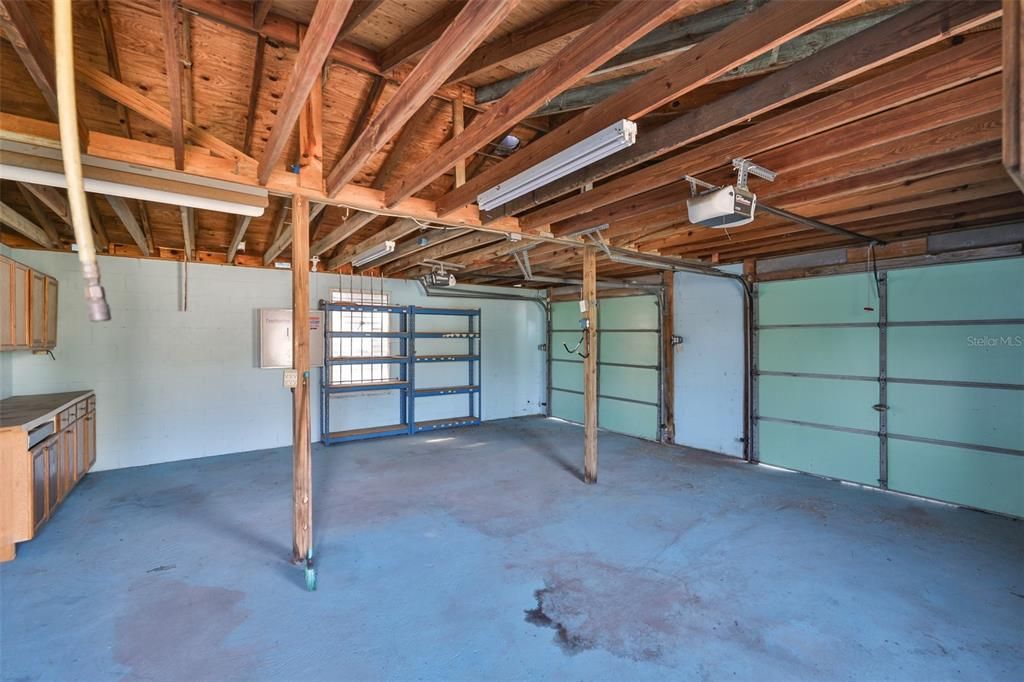 For Sale: $849,000 (3 beds, 2 baths, 1737 Square Feet)