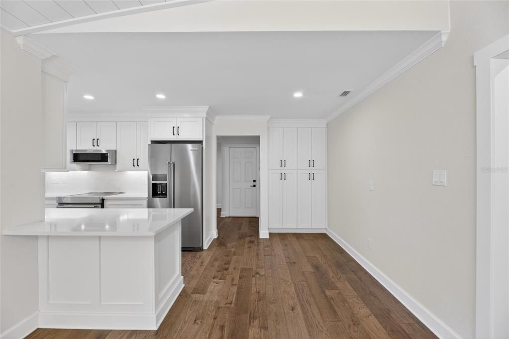 For Sale: $425,000 (3 beds, 2 baths, 1545 Square Feet)