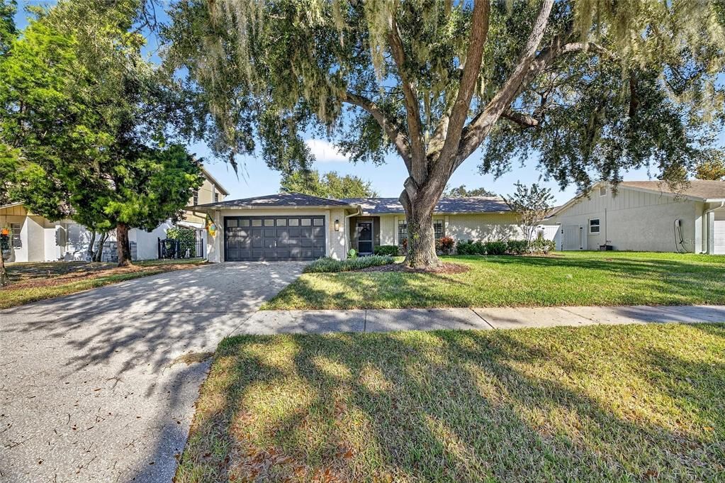 For Sale: $425,000 (3 beds, 2 baths, 1545 Square Feet)