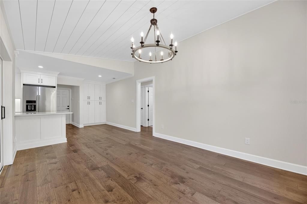 For Sale: $425,000 (3 beds, 2 baths, 1545 Square Feet)