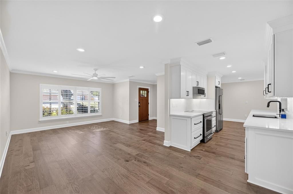 For Sale: $425,000 (3 beds, 2 baths, 1545 Square Feet)