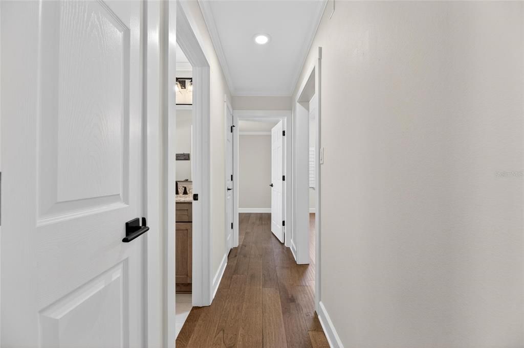 For Sale: $425,000 (3 beds, 2 baths, 1545 Square Feet)