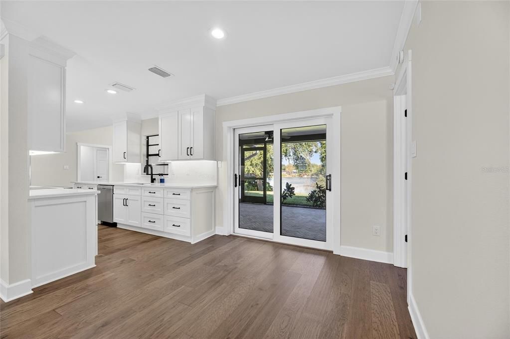 For Sale: $425,000 (3 beds, 2 baths, 1545 Square Feet)