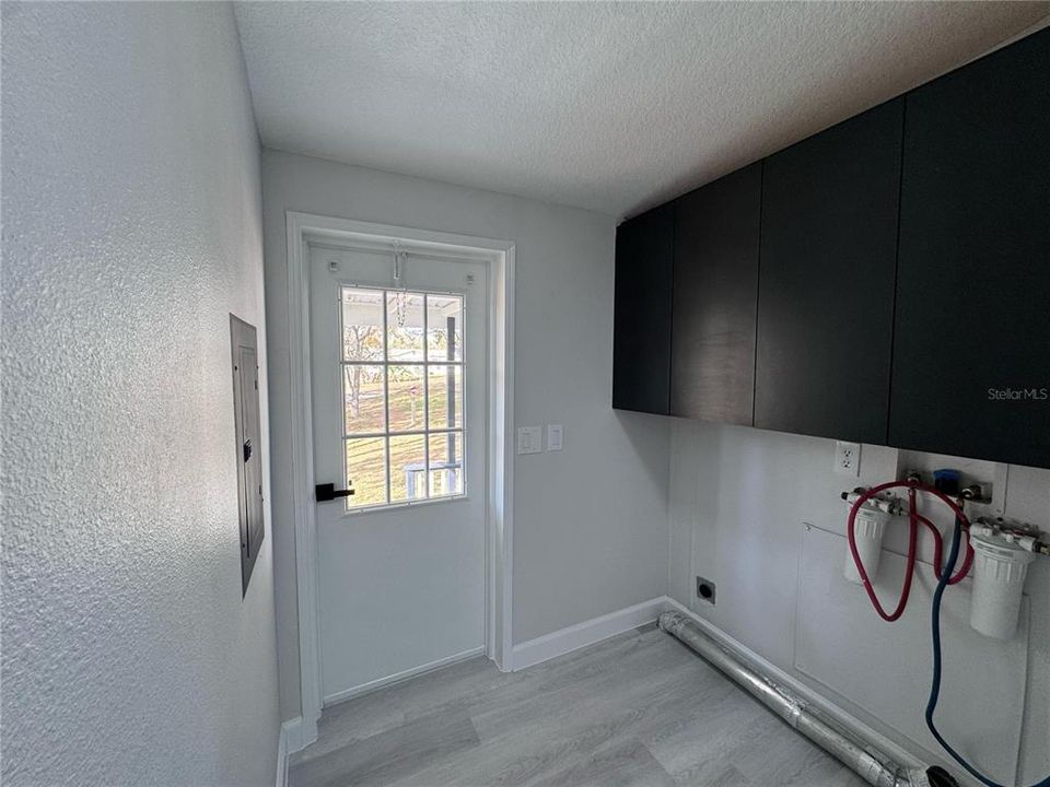 На продажу: $329,900 (3 спален, 2 ванн, 1782 Квадратных фут)