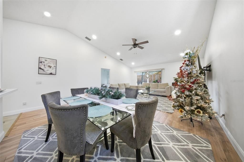 For Sale: $419,000 (3 beds, 2 baths, 1431 Square Feet)