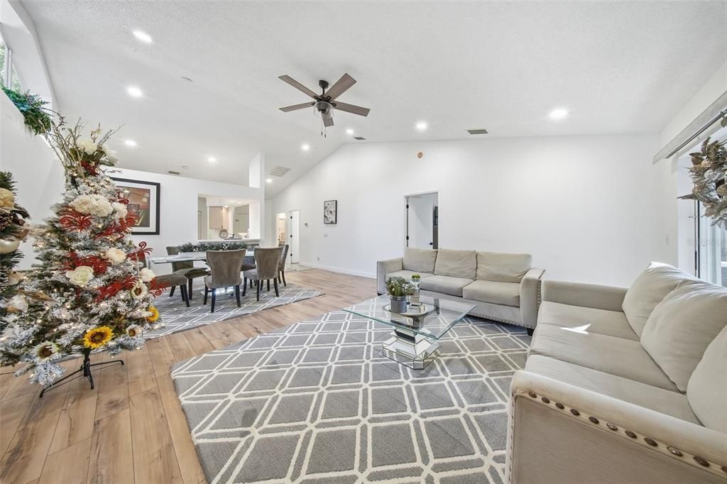 For Sale: $419,000 (3 beds, 2 baths, 1431 Square Feet)