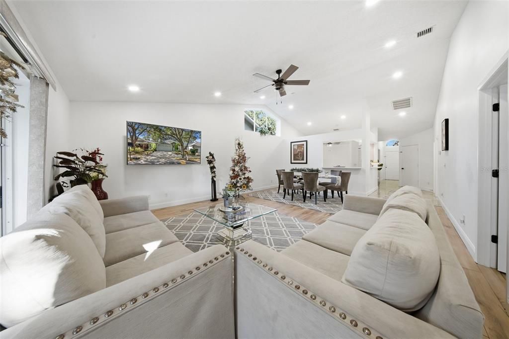 For Sale: $419,000 (3 beds, 2 baths, 1431 Square Feet)