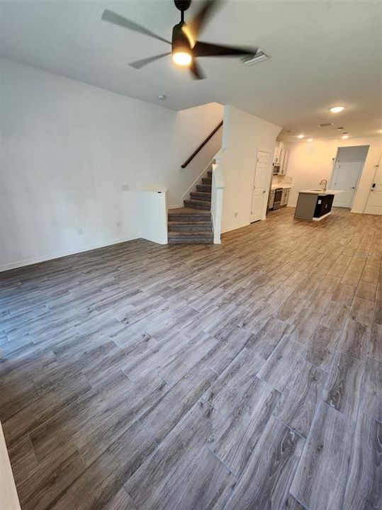 В аренду: $2,400 (3 спален, 2 ванн, 1617 Квадратных фут)