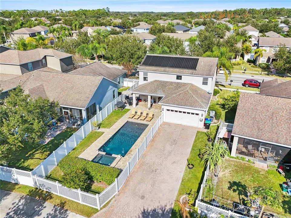 待售: $720,000 (5 贝兹, 3 浴室, 2240 平方英尺)