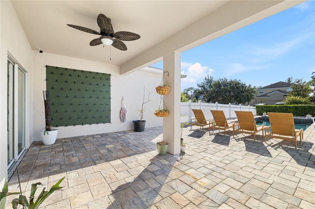 待售: $720,000 (5 贝兹, 3 浴室, 2240 平方英尺)