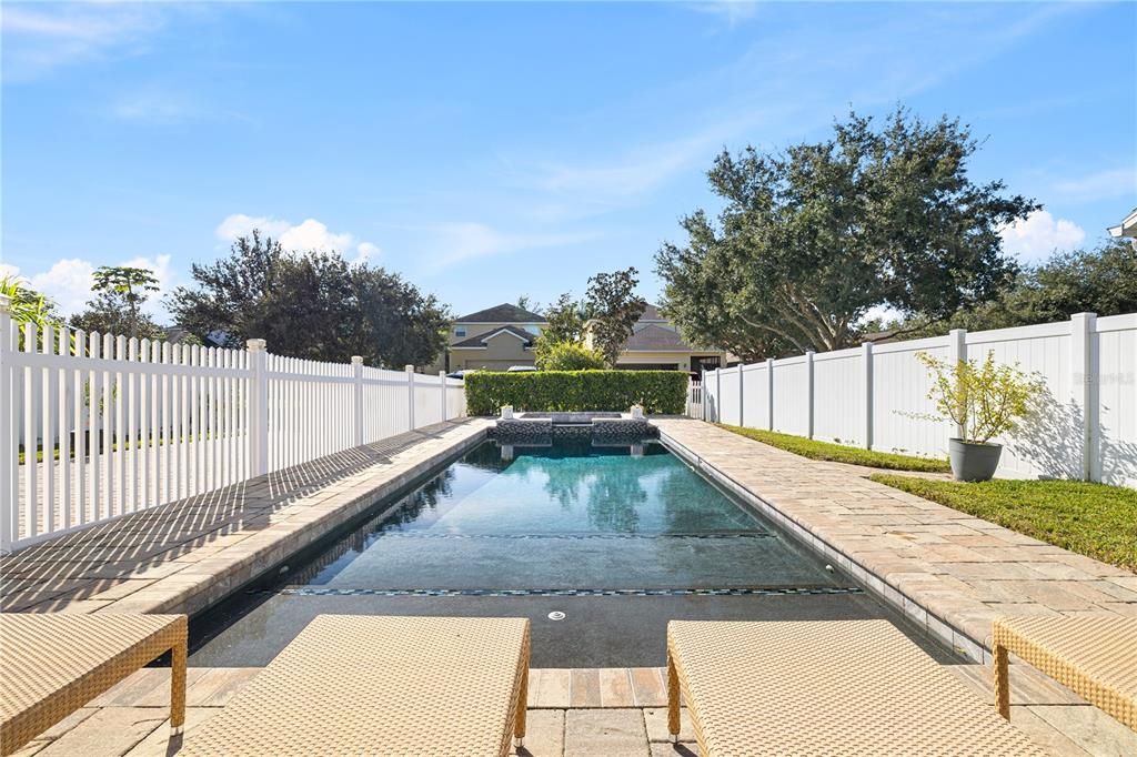 待售: $720,000 (5 贝兹, 3 浴室, 2240 平方英尺)