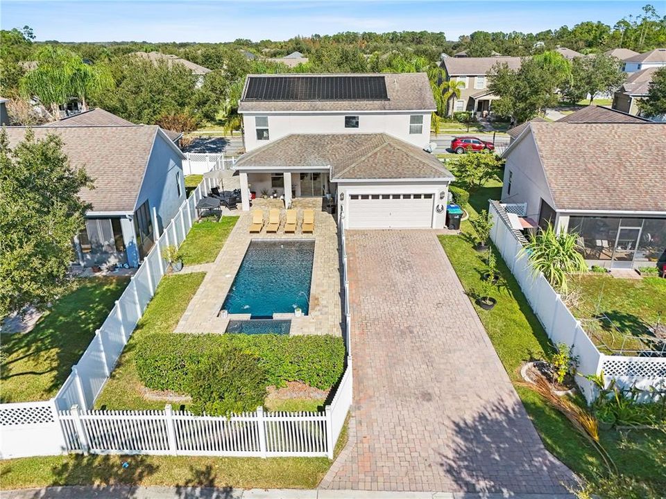 待售: $720,000 (5 贝兹, 3 浴室, 2240 平方英尺)