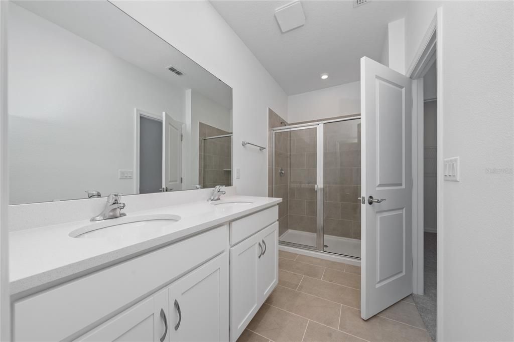 For Rent: $2,600 (3 beds, 2 baths, 1760 Square Feet)