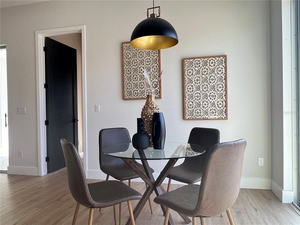 For Sale: $409,900 (4 beds, 3 baths, 1818 Square Feet)