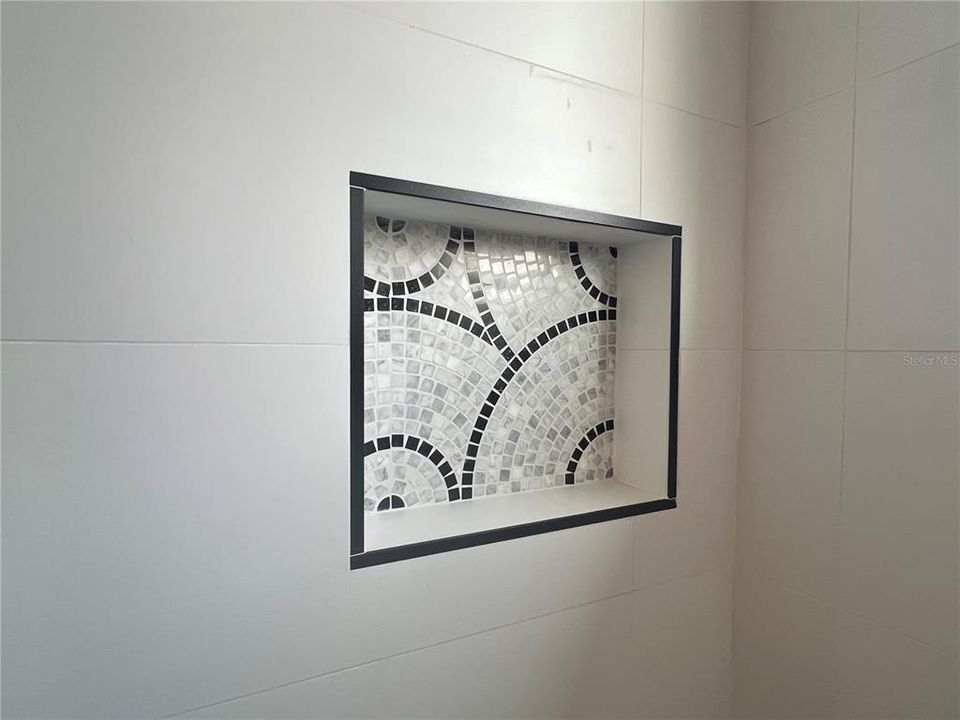 For Sale: $409,900 (4 beds, 3 baths, 1818 Square Feet)