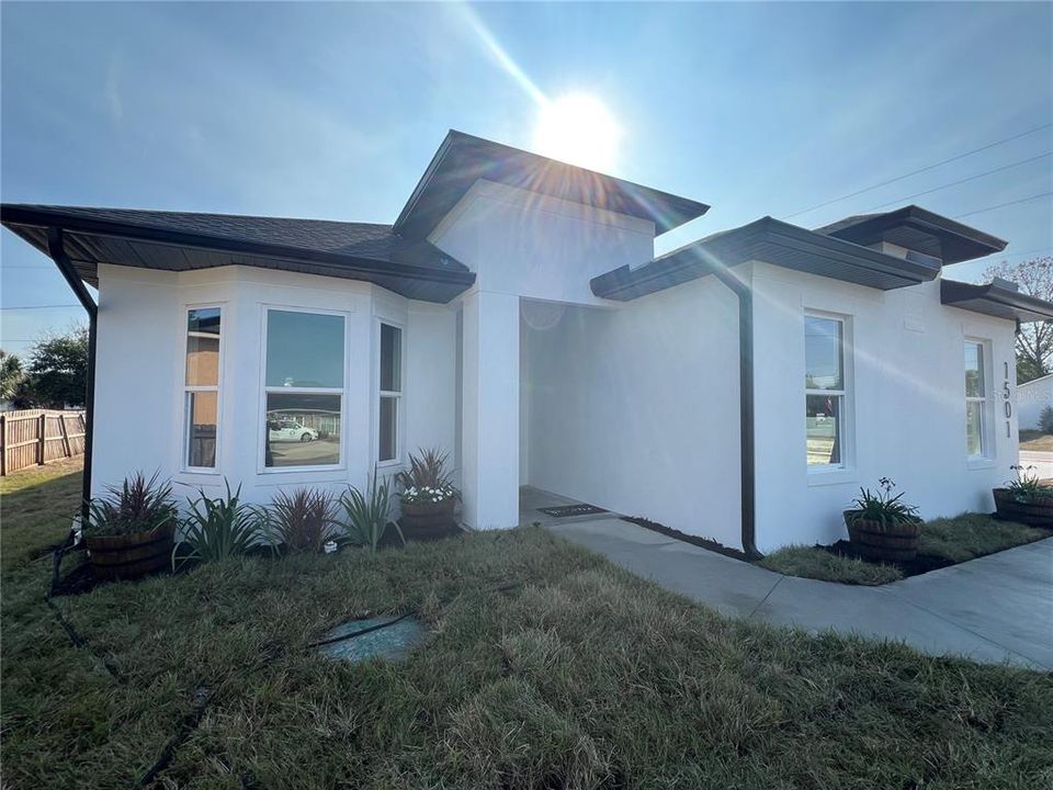 For Sale: $409,900 (4 beds, 3 baths, 1818 Square Feet)