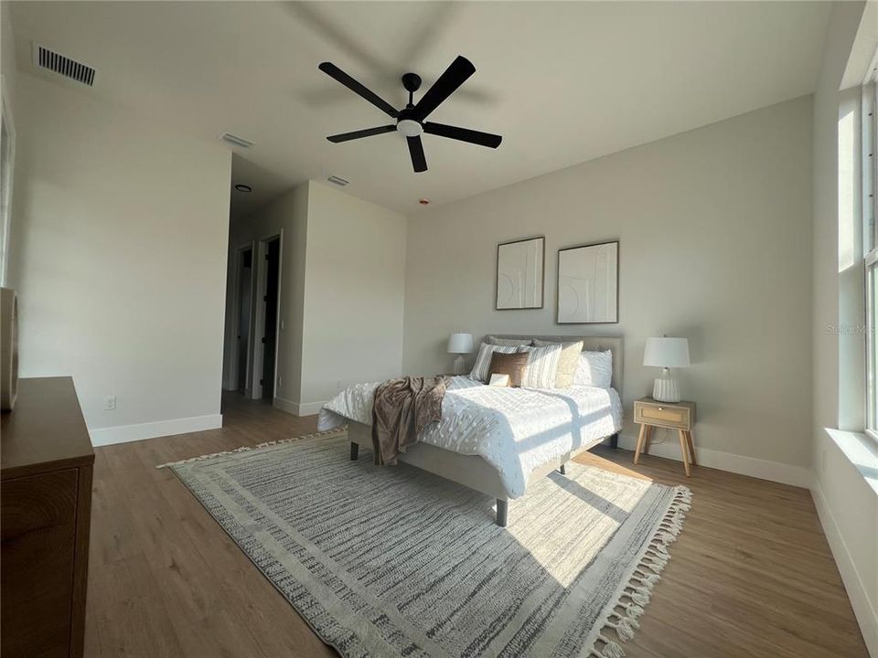 For Sale: $409,900 (4 beds, 3 baths, 1818 Square Feet)