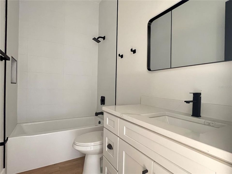 For Sale: $409,900 (4 beds, 3 baths, 1818 Square Feet)