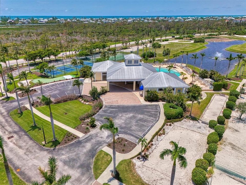 На продажу: $289,000 (2 спален, 2 ванн, 996 Квадратных фут)