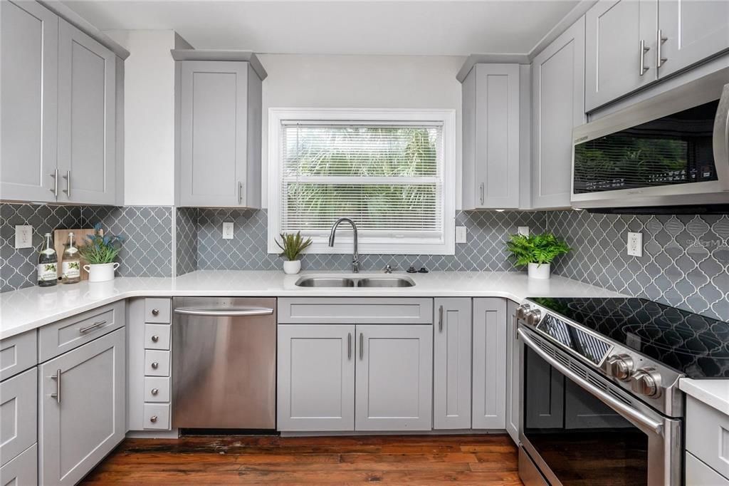 В аренду: $4,000 (3 спален, 2 ванн, 2868 Квадратных фут)