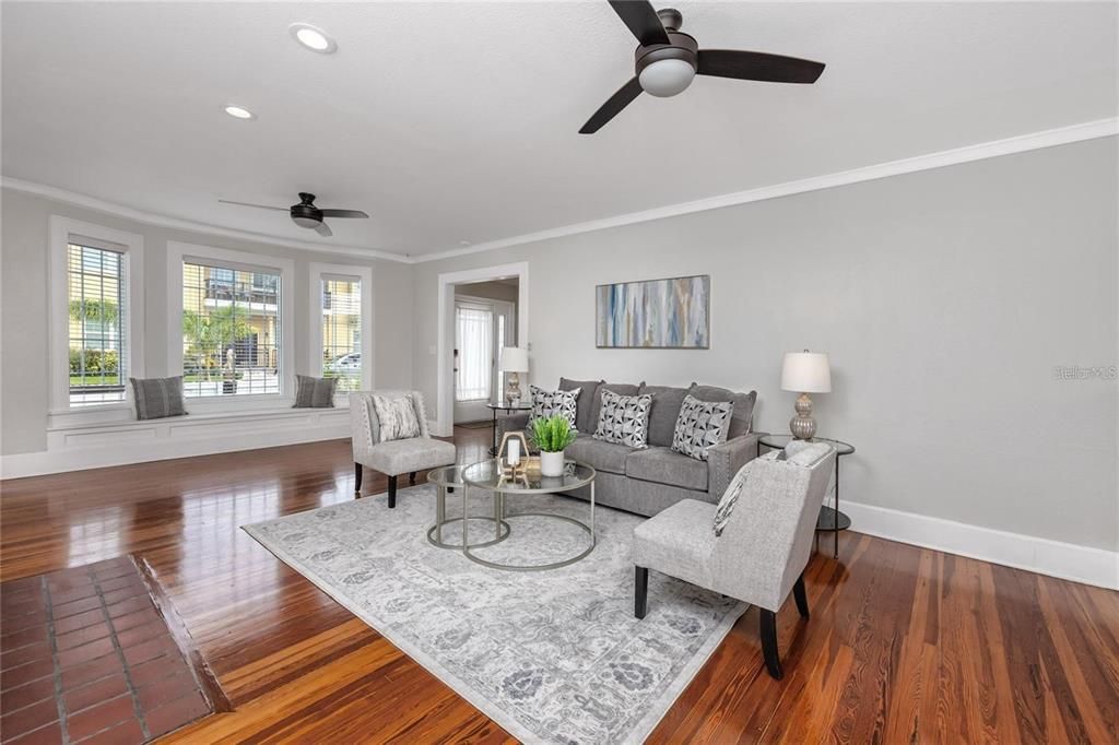 В аренду: $4,000 (3 спален, 2 ванн, 2868 Квадратных фут)