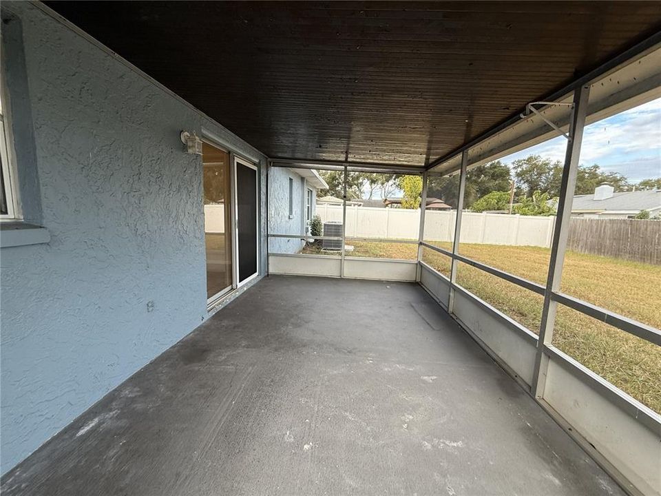 На продажу: $279,900 (3 спален, 2 ванн, 1142 Квадратных фут)