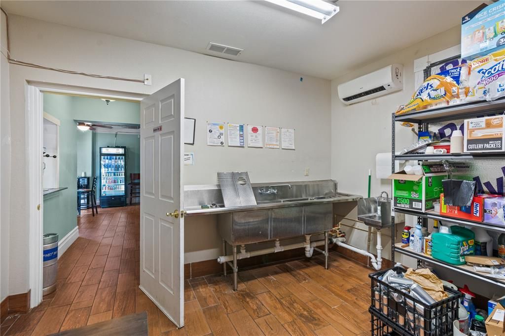 На продажу: $795,000 (0 спален, 0 ванн, 2422 Квадратных фут)