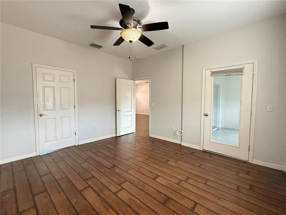 待售: $365,000 (3 贝兹, 2 浴室, 1381 平方英尺)