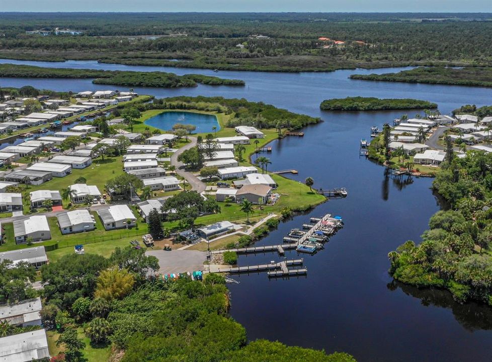 待售: $159,900 (2 贝兹, 2 浴室, 1372 平方英尺)