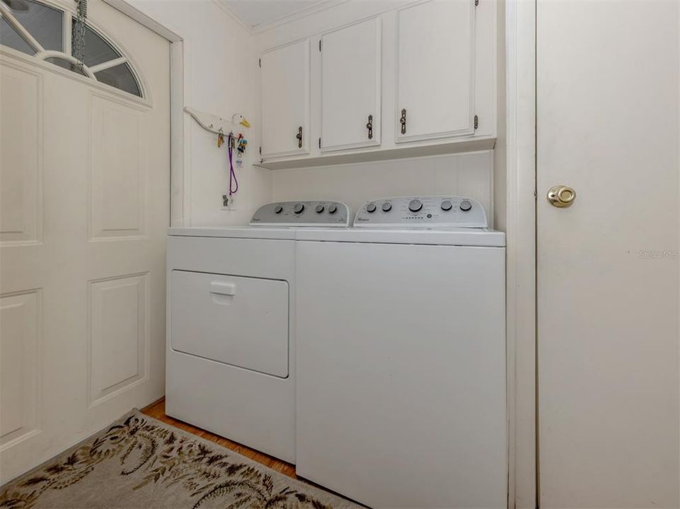 待售: $159,900 (2 贝兹, 2 浴室, 1372 平方英尺)