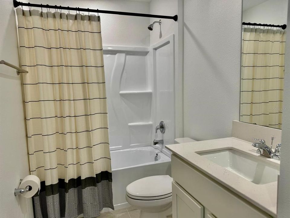 En Renta: $2,400 (4 camas, 2 baños, 1874 Pies cuadrados)