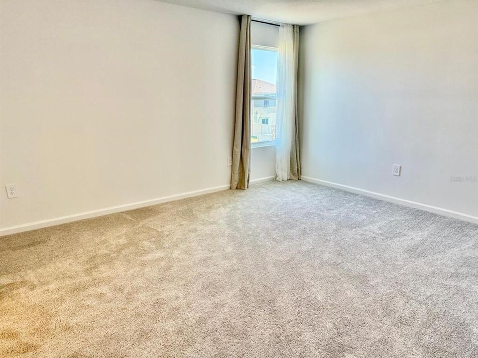 En Renta: $2,400 (4 camas, 2 baños, 1874 Pies cuadrados)