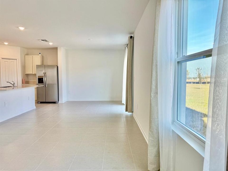 En Renta: $2,400 (4 camas, 2 baños, 1874 Pies cuadrados)