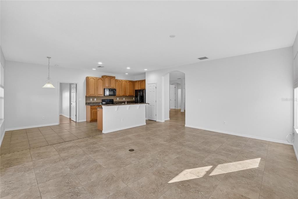 На продажу: $450,000 (3 спален, 2 ванн, 2300 Квадратных фут)