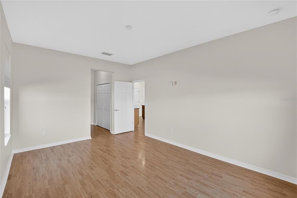 На продажу: $450,000 (3 спален, 2 ванн, 2300 Квадратных фут)