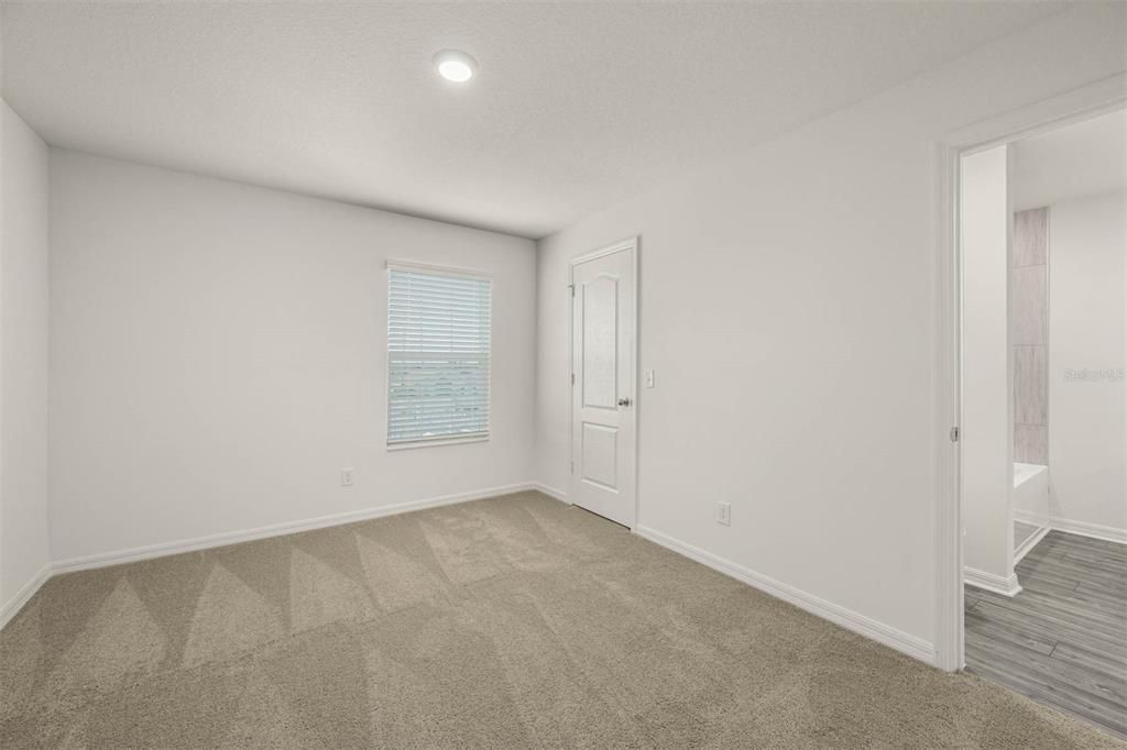 待售: $267,900 (3 贝兹, 2 浴室, 1817 平方英尺)