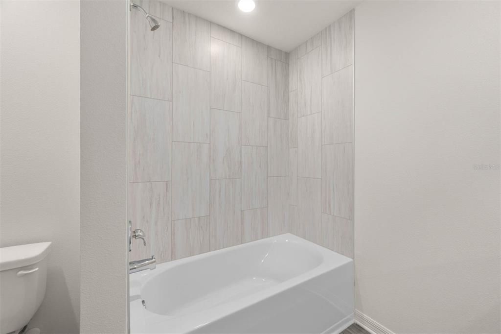 待售: $267,900 (3 贝兹, 2 浴室, 1817 平方英尺)