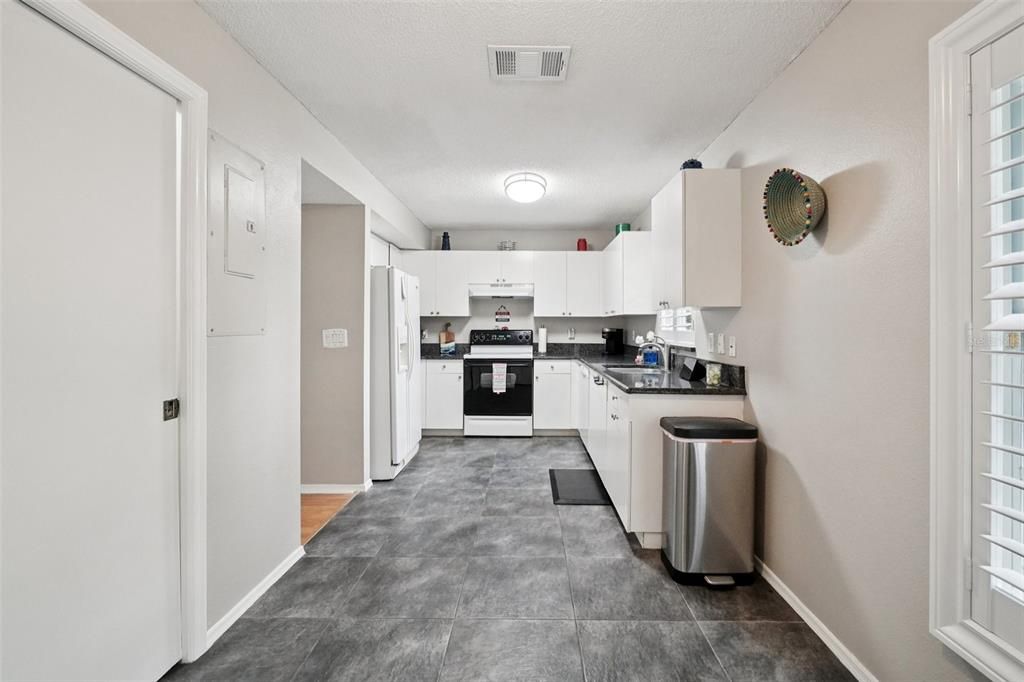 En Venta: $298,500 (2 camas, 2 baños, 1435 Pies cuadrados)