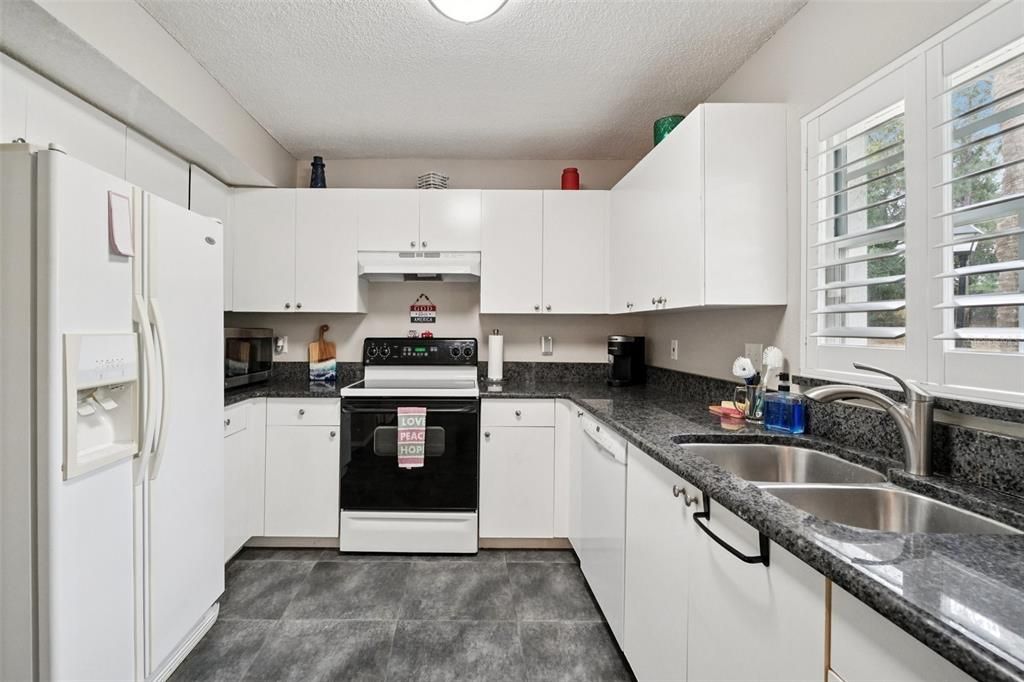 En Venta: $298,500 (2 camas, 2 baños, 1435 Pies cuadrados)