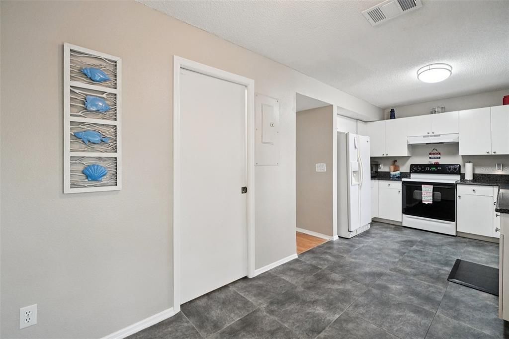 En Venta: $298,500 (2 camas, 2 baños, 1435 Pies cuadrados)