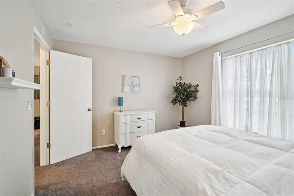 En Venta: $298,500 (2 camas, 2 baños, 1435 Pies cuadrados)