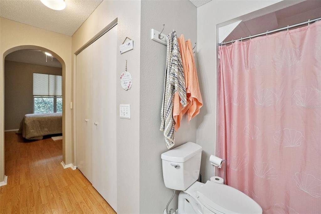 En Venta: $298,500 (2 camas, 2 baños, 1435 Pies cuadrados)