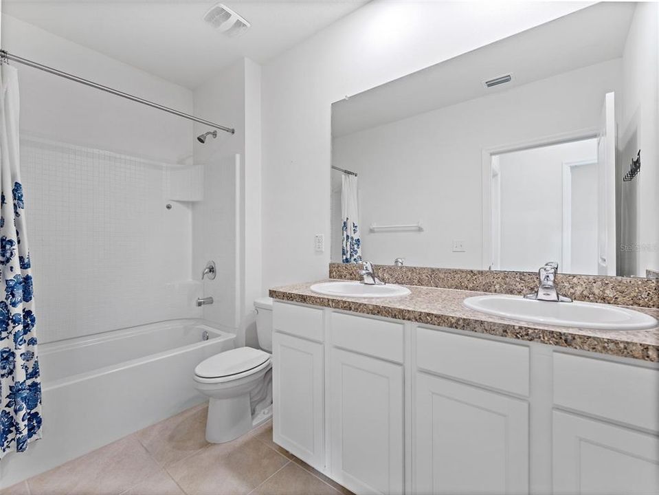 For Sale: $429,000 (4 beds, 2 baths, 2078 Square Feet)