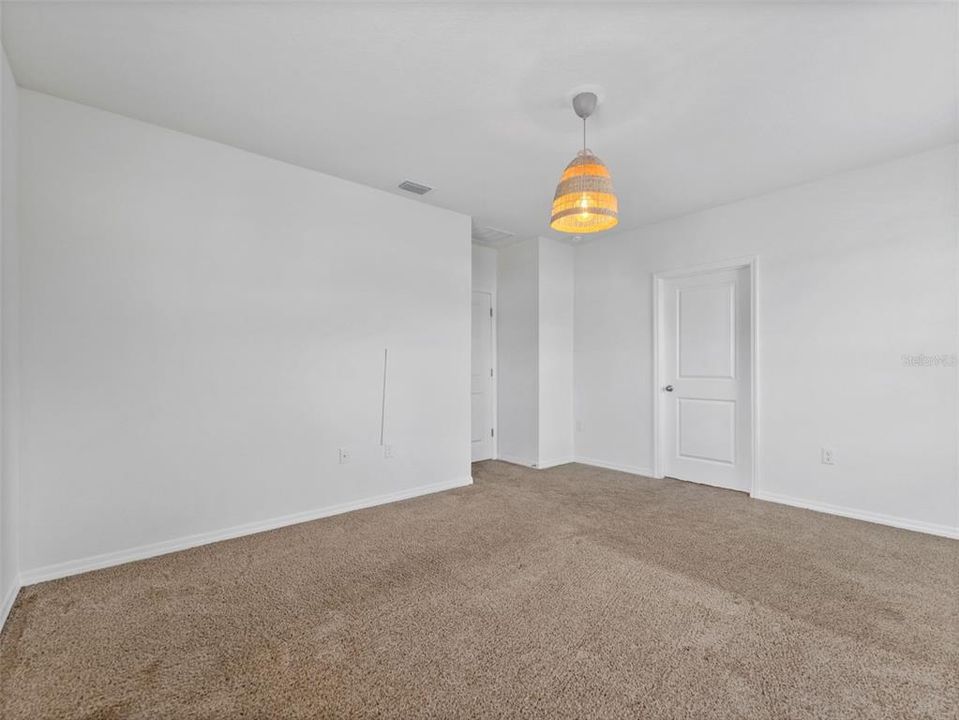 For Sale: $429,000 (4 beds, 2 baths, 2078 Square Feet)